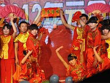 ��У2012Ԫ������