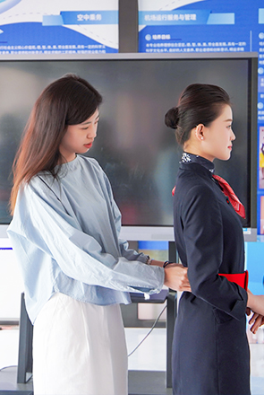 山西新华男生学空乘专业好么